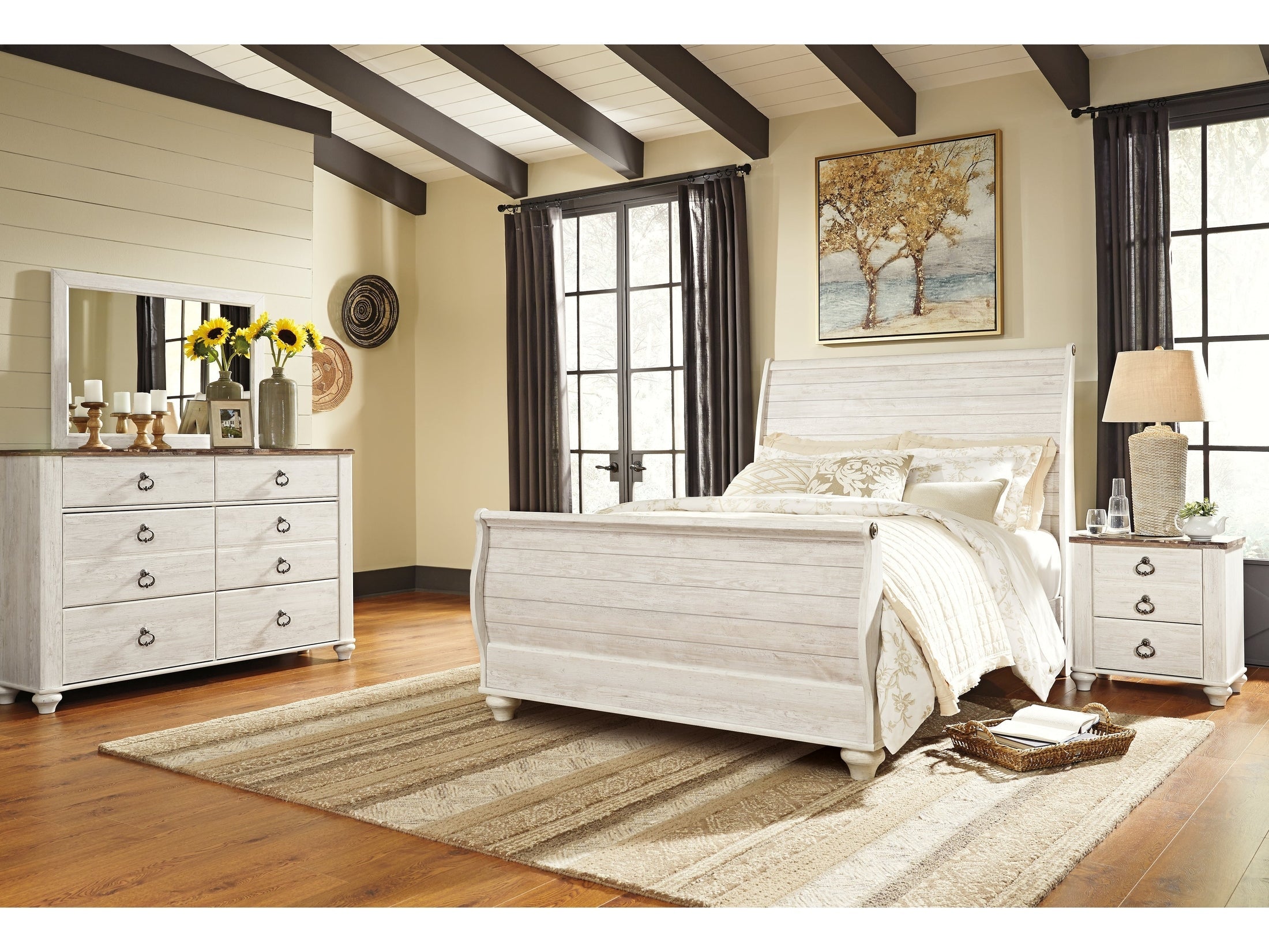 Willowton Whitewash Queen Sleigh Bedroom Set