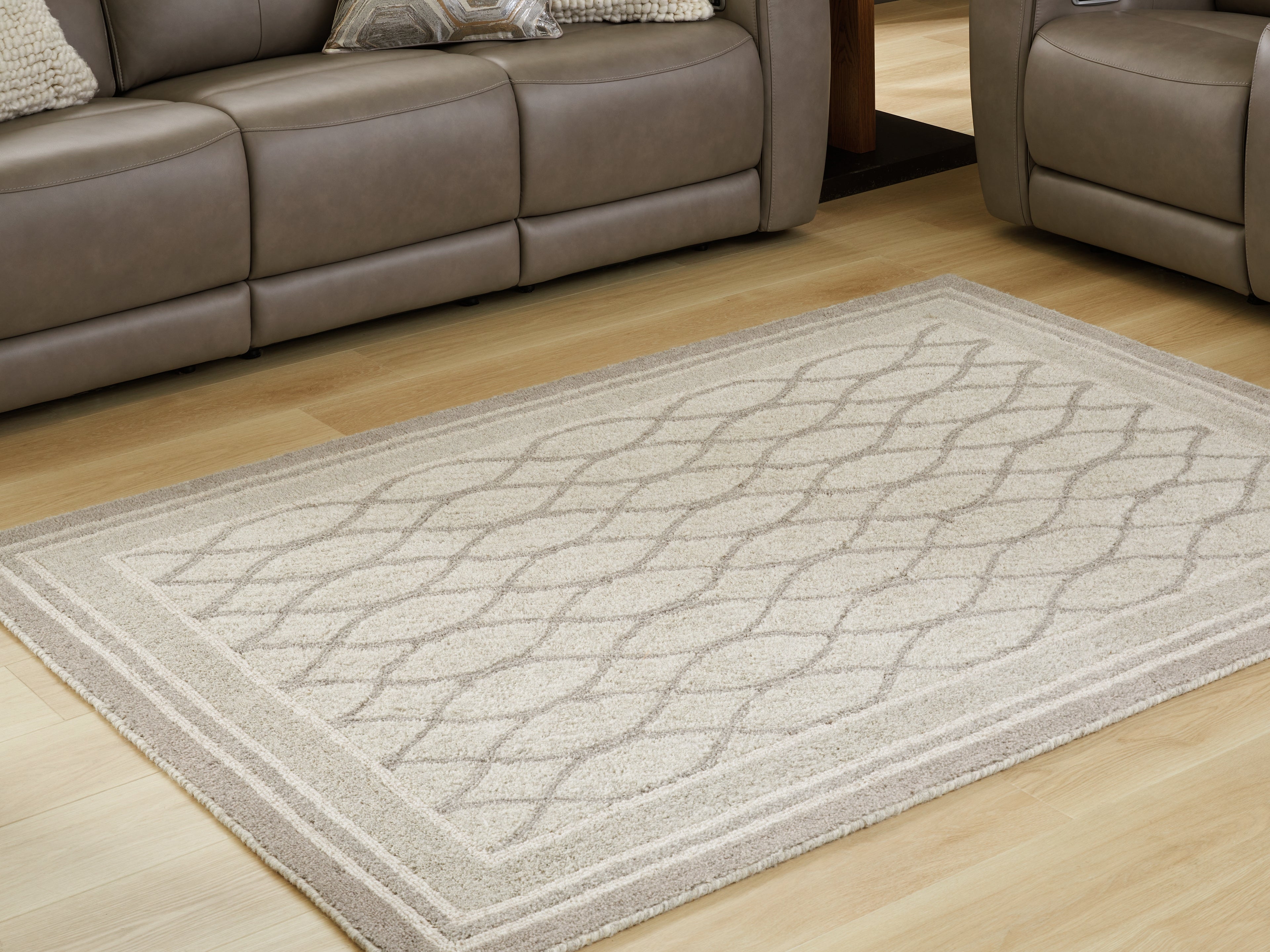 Wimney Gray Medium Rug