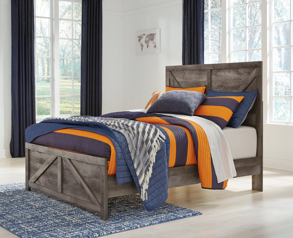 Wynnlow Gray Full Crossbuck Panel Bed, Dresser and Mirror