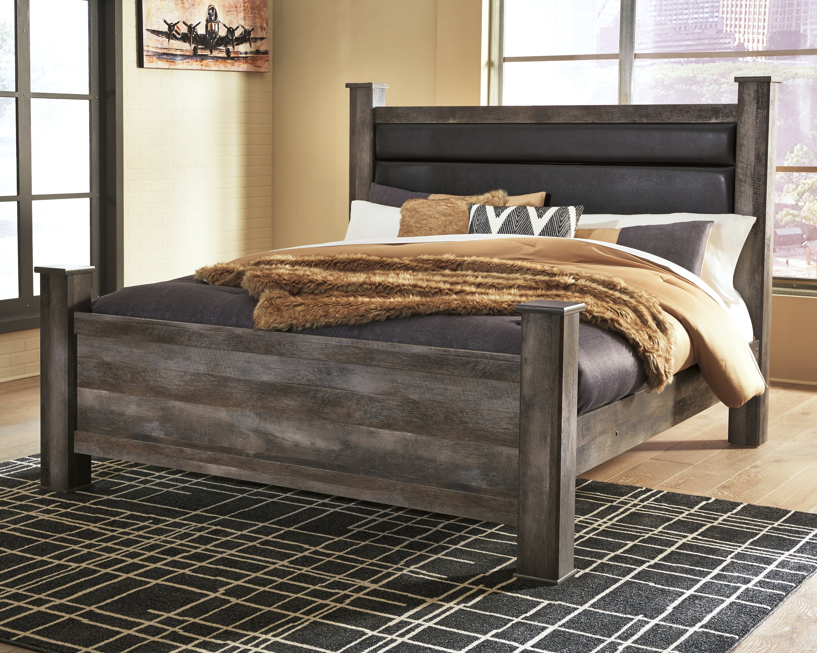 Wynnlow King Poster Bedroom Set, Gray