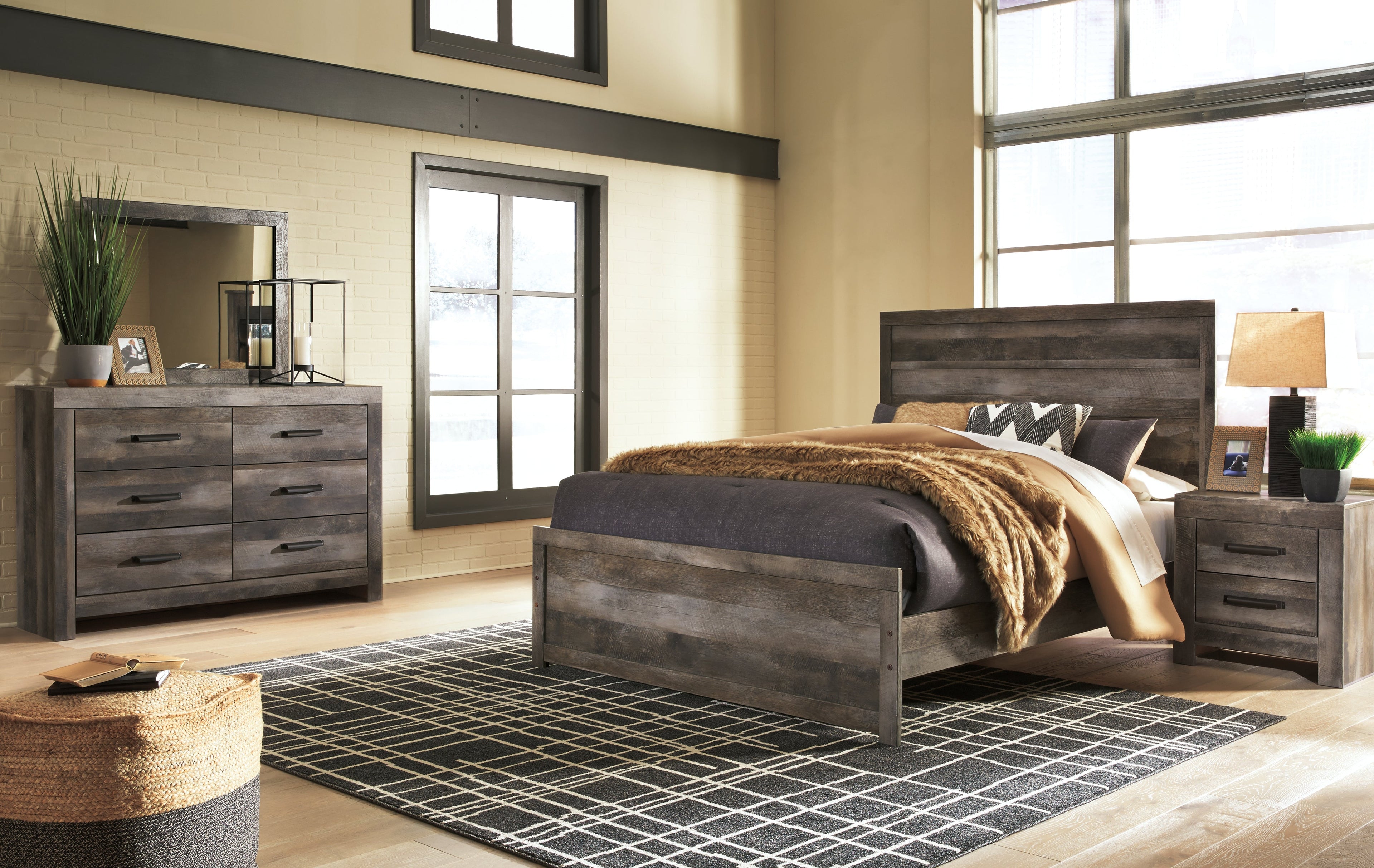 Wynnlow Queen Panel Bedroom Set, Gray