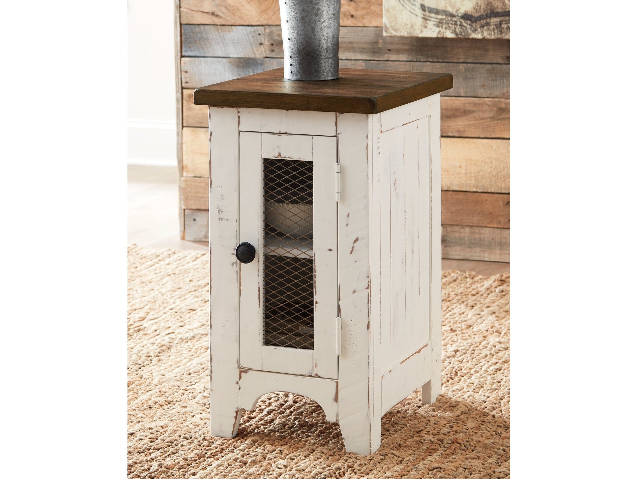 Wystfield White/Brown Chairside End Table
