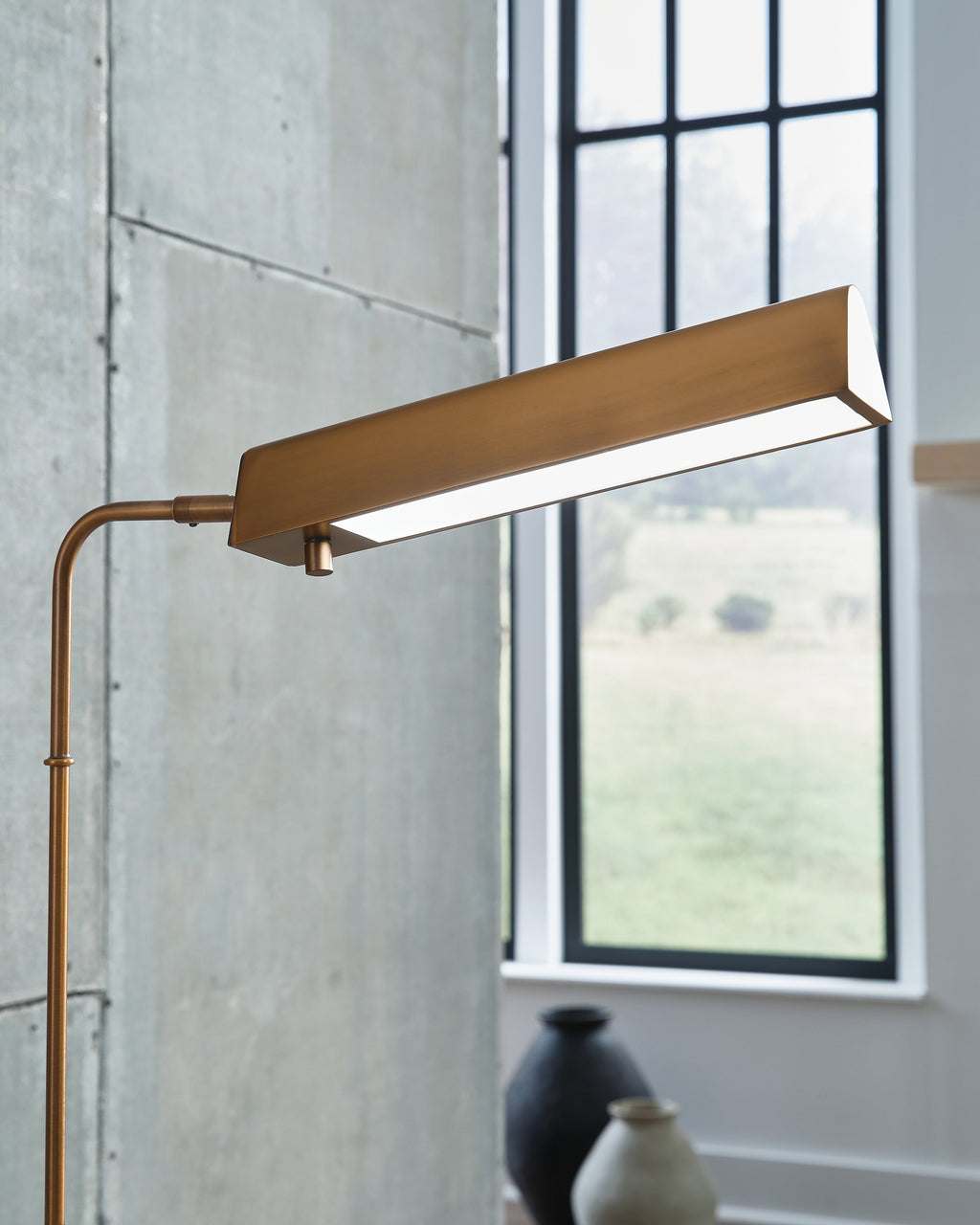 Yafe Bronze Floor Lamp