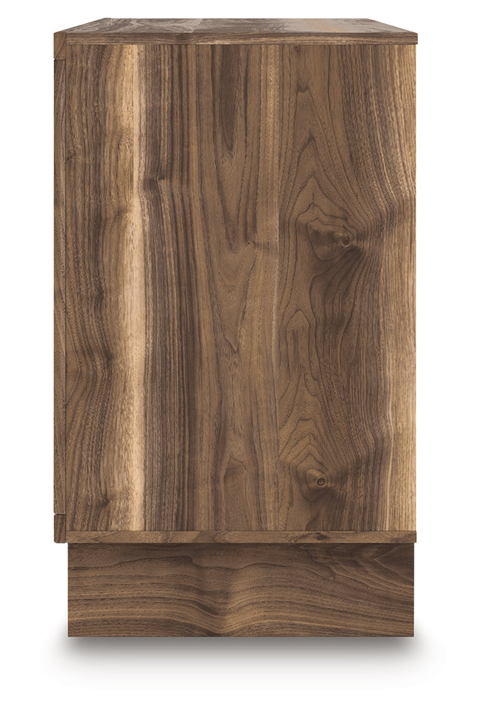 Zadilyn Brown Dresser