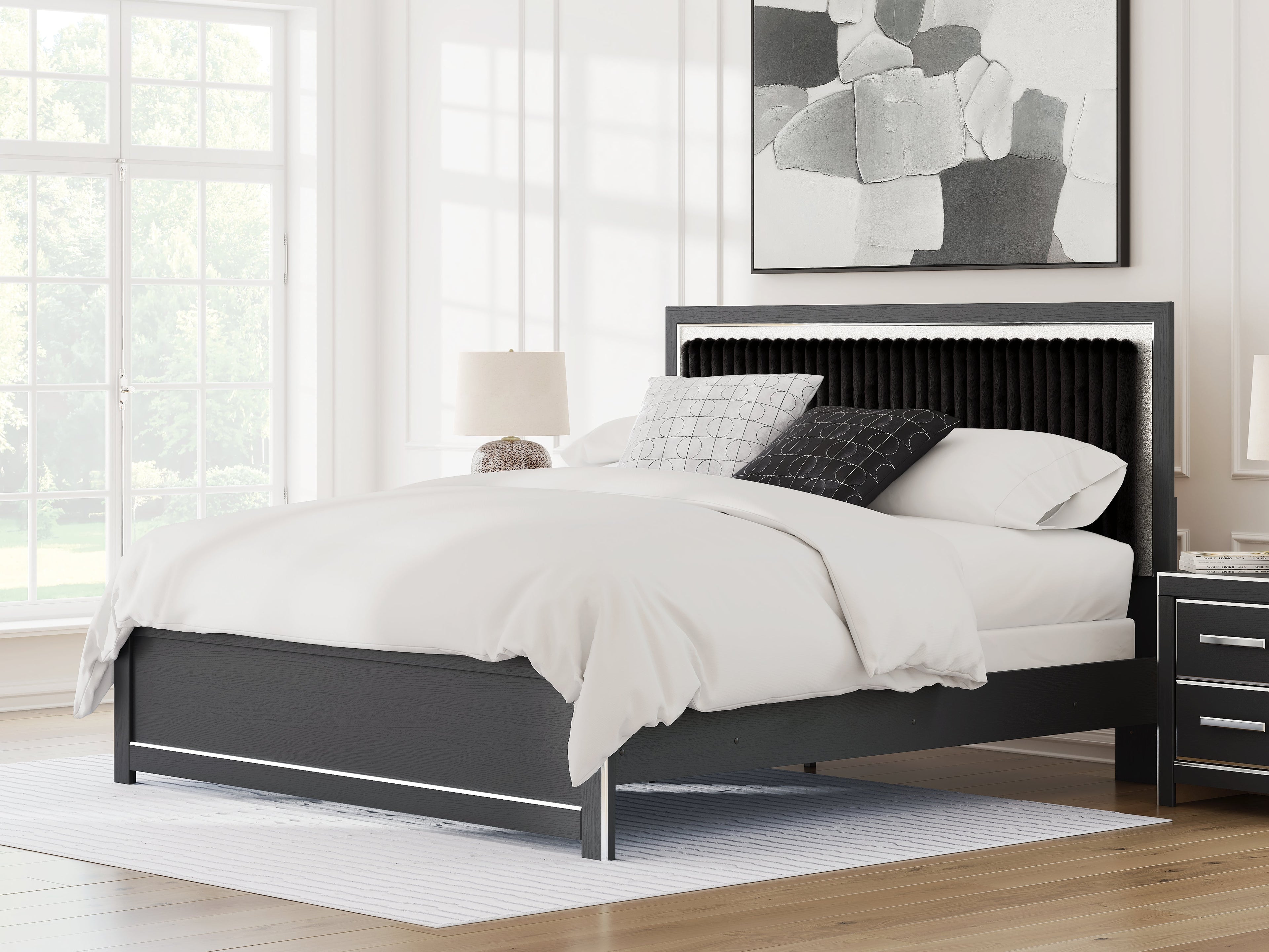 Zuraleus Black King Upholstered Panel Bed
