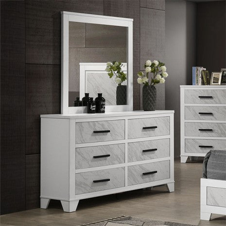 Darlene - 4 Pc Queen Bedroom Set